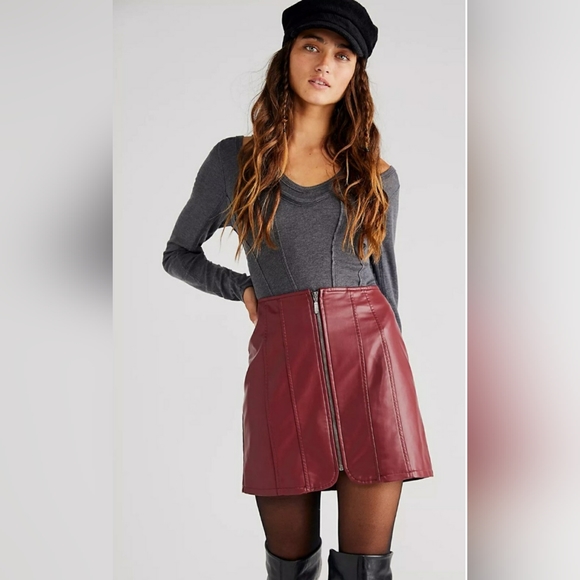 Free People Dresses & Skirts - Free People Vegan Leather Layla Front Zip Mini Skirt
